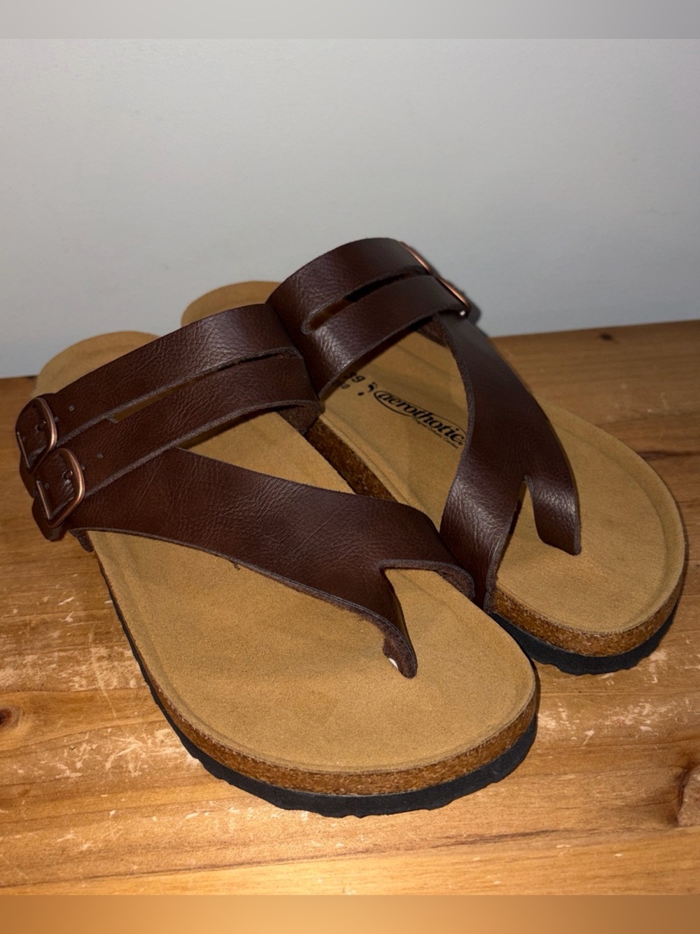 Aerothotic Kaizen Womens Comfortable
Split Toe Slides, Brown Size 39